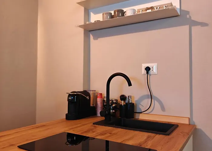 Elysia Luxury Suite Con Jacuzzi - Centro Brindisi *